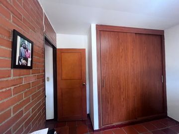 apartamento en venta en primero de mayo. Cod V9191438