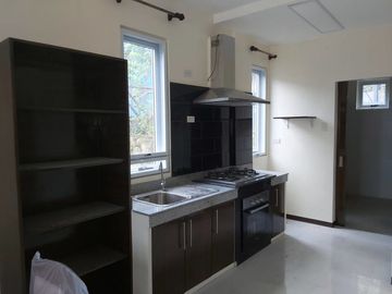 Condo-type Apartment for rent in Cebu City, Gated close to U. of San Carlos