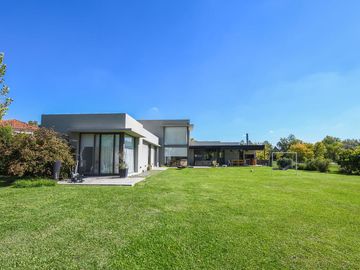 Casa de 3 dormitorios en venta con pileta Aldea golf  barrio cerrado privado