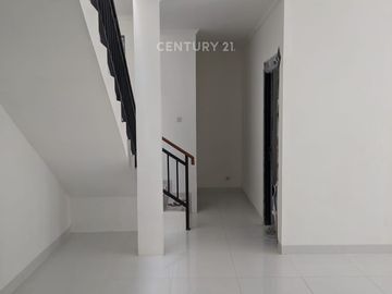 Rumah Strategis  Di Bintaro Sektor 9 Tangerang Selatan