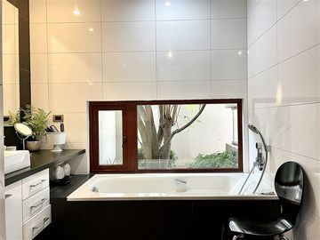 Casa en Venta en CAMINO LOS TRAPENSE / PEDRO LIRA URQUETA