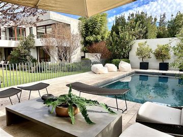 Casa en Venta en CAMINO LOS TRAPENSE / PEDRO LIRA URQUETA