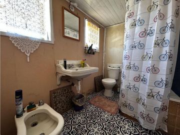 VENDE AMPLIO TERRENO CON 2 CASAS SECTOR EL RETIRO QUILPUE st