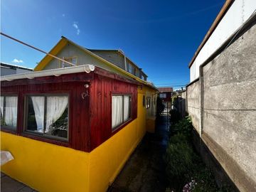 VENDE AMPLIO TERRENO CON 2 CASAS SECTOR EL RETIRO QUILPUE st