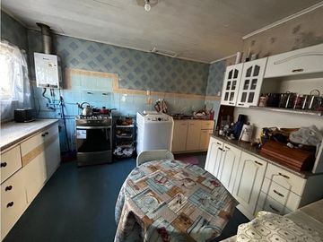 VENDE AMPLIO TERRENO CON 2 CASAS SECTOR EL RETIRO QUILPUE st