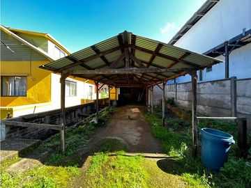 VENDE AMPLIO TERRENO CON 2 CASAS SECTOR EL RETIRO QUILPUE st