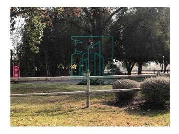 Parcela en venta en Colina