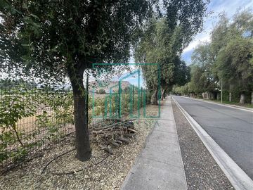 Parcela en venta en Colina