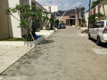 Rumah Ready siap huni di Binong Cluster Nusa @Aryana Karawaci Free PPN