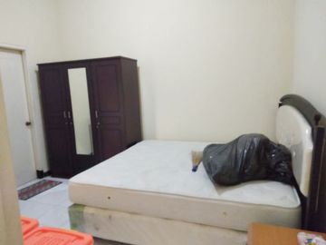 Rumah siap huni dan bagus di palm spring jambangan luas 8x14 harga nego lokasi elite
