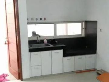 Rumah Jambangan Town House, Strategis, ROW 2MOBIL