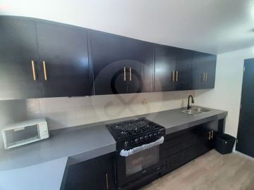 Casa en condominio en venta en Santa María Tepepan