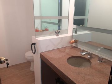 Casa en condominio en venta en Santa María Tepepan