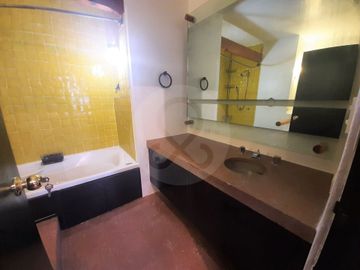 Casa en condominio en venta en Santa María Tepepan