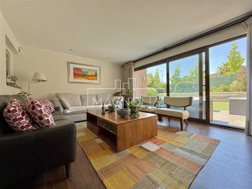 Casa en venta de 5 dorm. en Las Condes