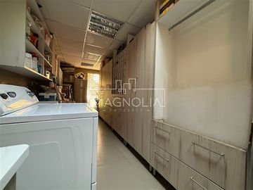 Casa en venta de 5 dorm. en Las Condes