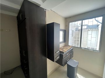 VENDO CASA EN URBANIZACION VIA A SANTA ELENA (PENINSULA)-GUAYAQUIL