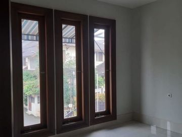 Rumah di Lebak Lestari, Jakarta Selatan. Rumah Baru