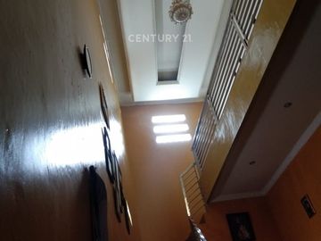 Rumah 2 Lantai Siap Huni Di Rawalumbu Bekasi