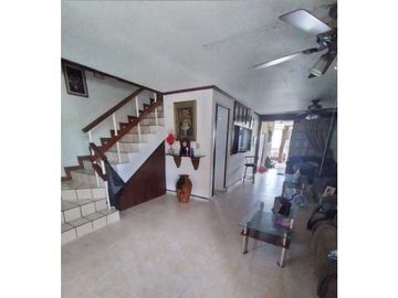 Se Vende Hermosa Casa en Condado del Rey