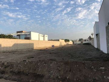 VENTA DE TERRENO EN LA ENCANTADA DE VILLA