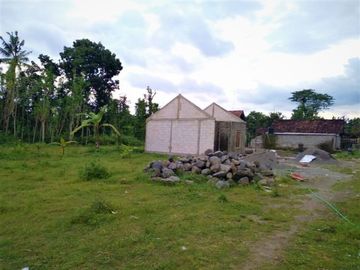 Hunian Konsep Minimalis di Kawasan Kota Candi