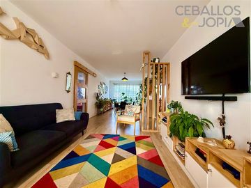 Departamento en venta de 2 dorm. en Villa Alemana