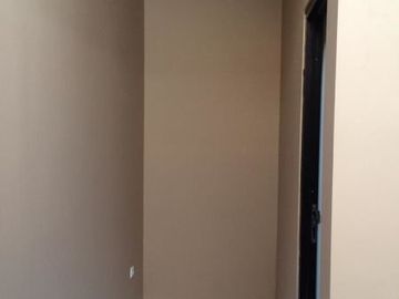 Rumah Pribadi Siap huni bonus pool di Petukangan Utara Pasanggrahan Jakarta Selatan