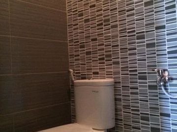 Rumah Pribadi Siap huni bonus pool di Petukangan Utara Pasanggrahan Jakarta Selatan