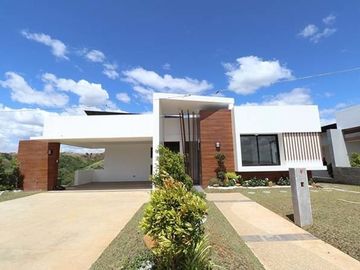 Elegant House and Lot in Antipolo City For Sale PH96
