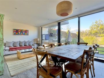 Casa en venta de 4 dorm. en Las Condes