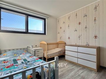 Casa en venta de 4 dorm. en Las Condes