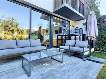Casa en venta de 4 dorm. en Las Condes