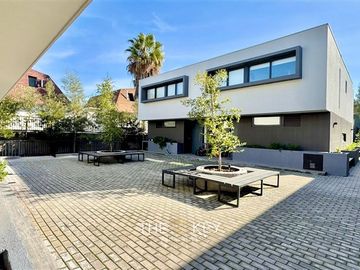 Casa en venta de 4 dorm. en Las Condes