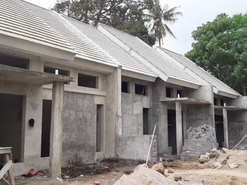 Rumah proses bangun di Barat Jl. Magelang harga 500 jt-an