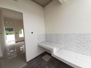 Rumah Modern Siap Bangun Bonus Kanopi dan Pagar Timur Jl Manisrenggo