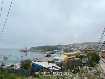 Sitio en San Antonio con espectacular vista al mar