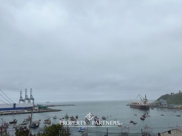 Sitio en San Antonio con espectacular vista al mar