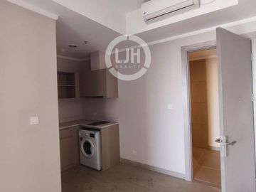 Apartemen Menara Jakarta Tower Equinox Kemayoran Jakarta Pusat