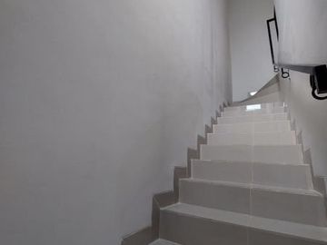 Rumah 2 lantai design bali modern pasir putih sawangan depok