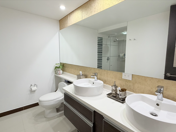 apartamento en venta en cristales. Cod V121133204