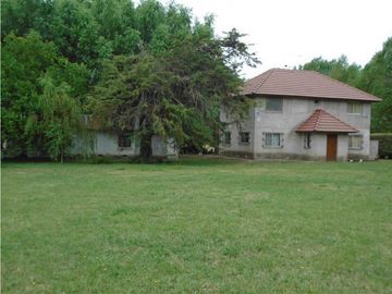 HERMOSA CASA QUINTA! BARRIO ANTARTIDA ARGENTINA, EXELENTE CHALET EN DOS PLANTAS