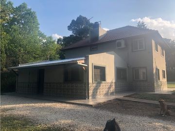 HERMOSA CASA QUINTA! BARRIO ANTARTIDA ARGENTINA, EXELENTE CHALET EN DOS PLANTAS