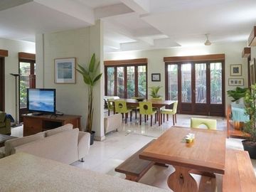Rumah di Andara Ujung Cinere, Depok. Sangat Asri