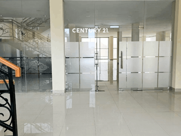 Dijual Gedung Untuk Usaha Dgn Parkir Luas Dekat Bintaro Sektor 9