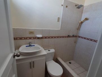 Vendo departamento central en Loja