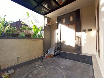 RUMAH LANTAI 2 SIAP HUNI DEKAT UBUD DI BATUBULAN