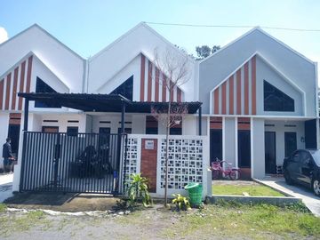 RUMAH SCANDINAVIAN HARGA MIRING LOKASI BERKEMBANG DI PRAMBANAN