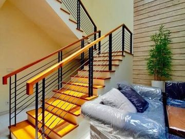 DIJUAL RUMAH at Jl MARTIMBANG KEBAYORAN BARU (3 STOREY dgn ROOFTOP)