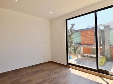 ESTRENA CASA EN VENTA EN MORELIA, ZONA ALTOZANO.